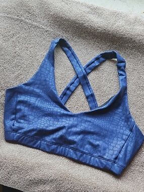 Carbon38 Metallic Foil Blue Croc Print Sports Bra Small NWOT